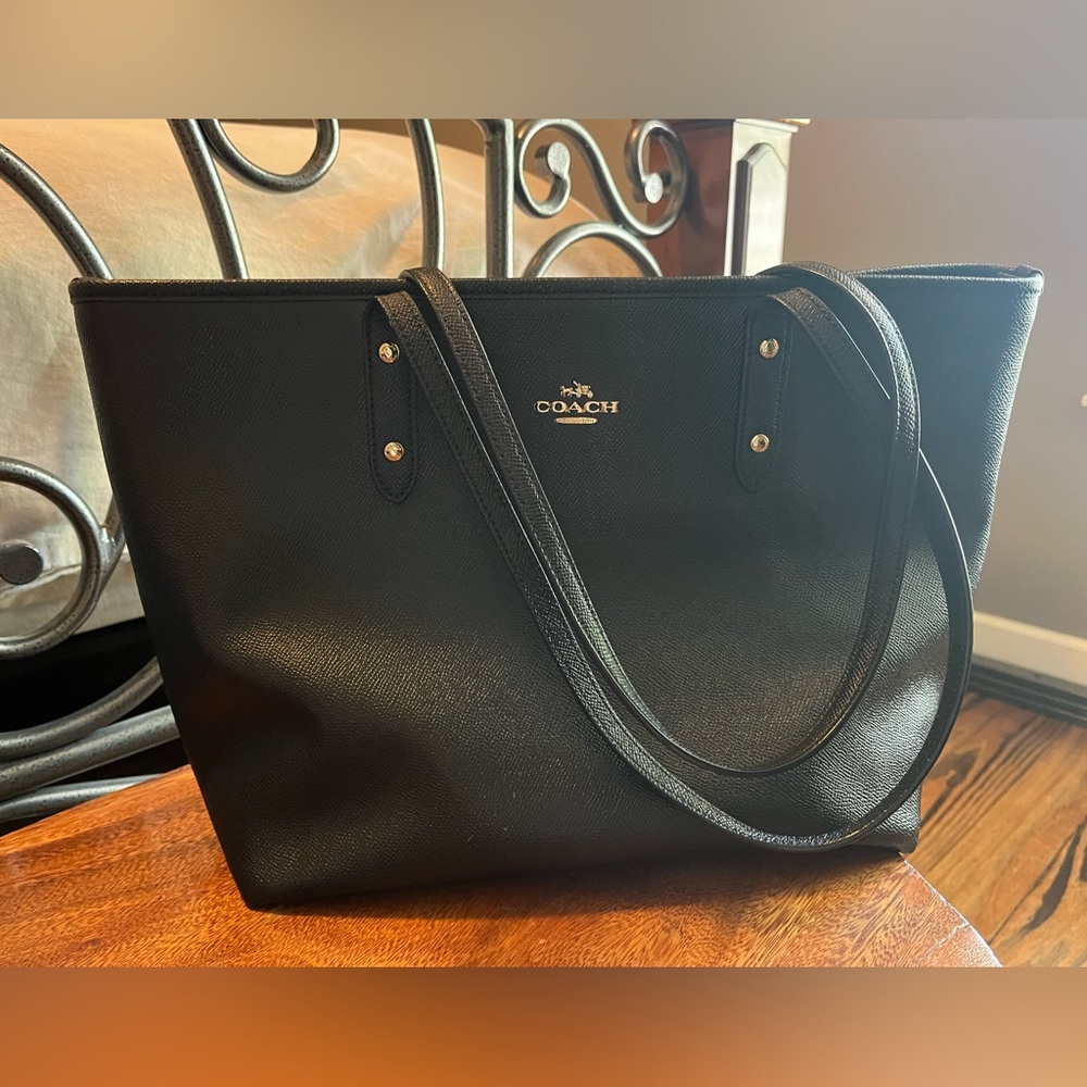 Black coach tote purse, gently used